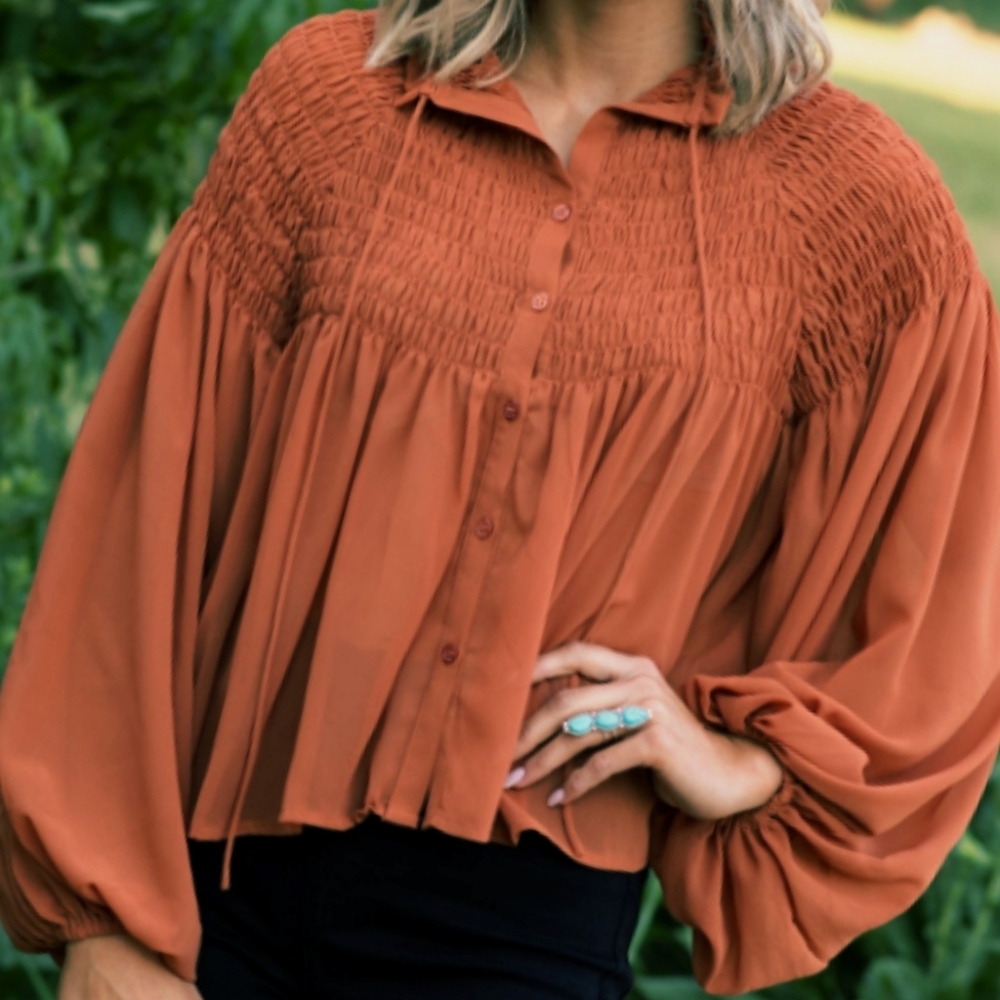 37199 Balloon Sleeve Blouse